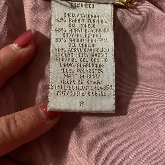 Baby Phat Pink Rabbit Fur Vest w/ Gold Logo Chain – Size S – Y2K Glam Aesthetic - Picture 4 of 8